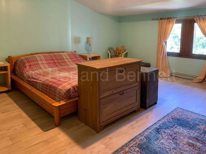 Image No.8-5 Bed House for sale