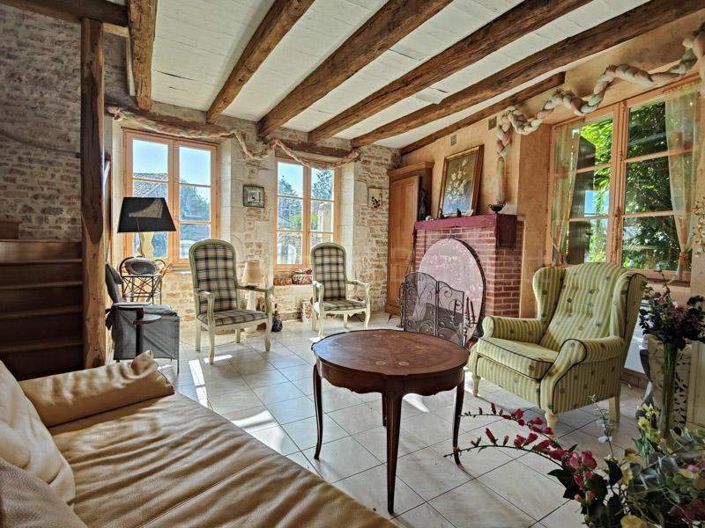 Image No.7-4 Bed House for sale