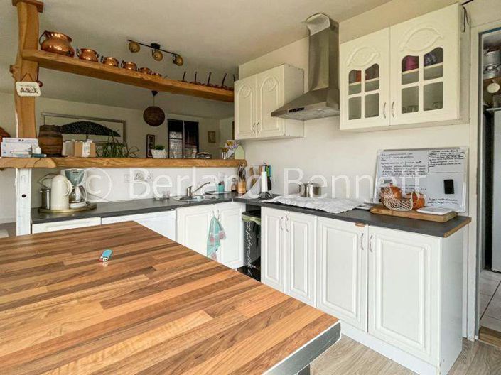 Image No.6-4 Bed House for sale