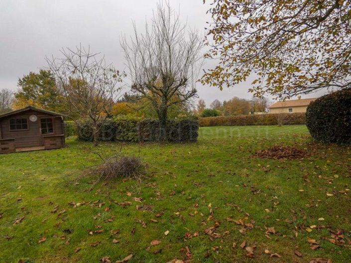 Image No.13-3 Bed House for sale