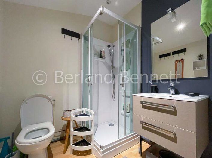 Image No.10-3 Bed House for sale