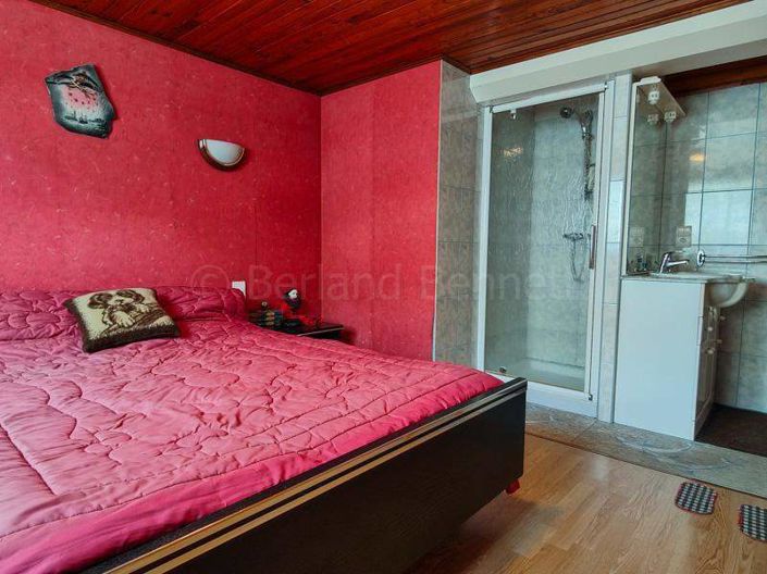 Image No.16-3 Bed House for sale