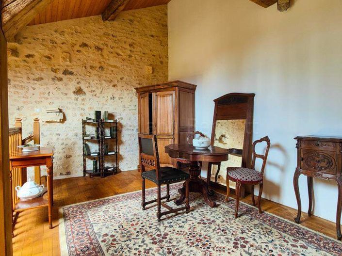 Image No.7-1 Bed House for sale