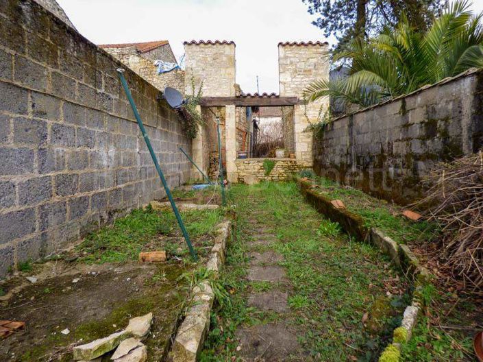 Image No.9-3 Bed House for sale