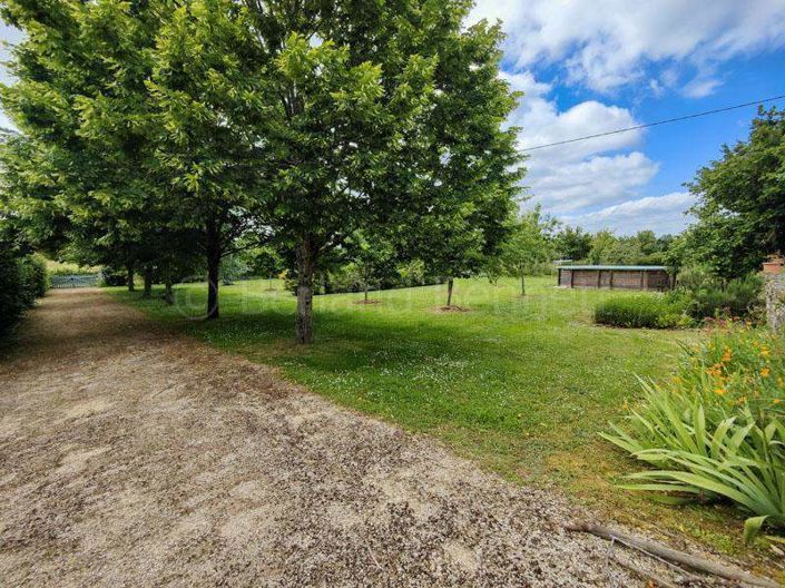 Image No.22-4 Bed House for sale