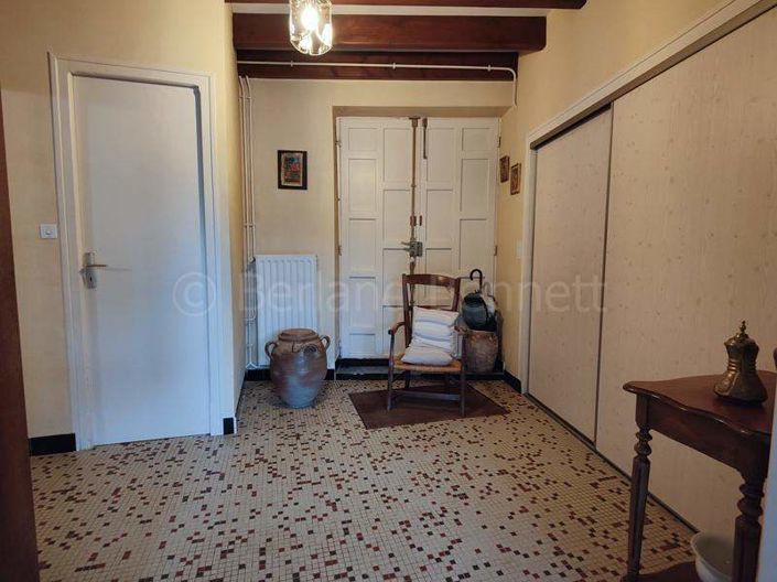 Image No.7-4 Bed House for sale