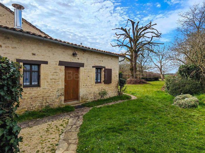 Image No.12-1 Bed House for sale