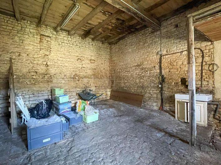 Image No.13-2 Bed House for sale