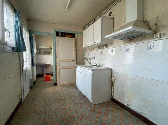 Image No.6-2 Bed House for sale