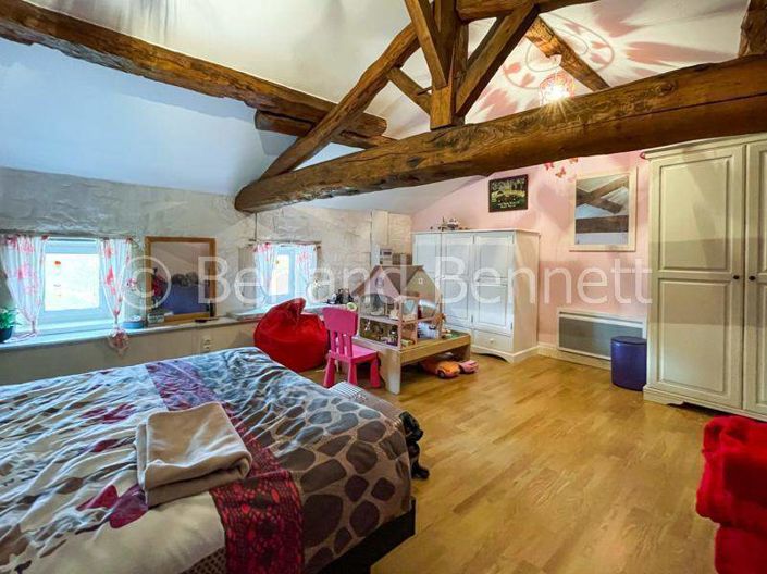 Image No.17-3 Bed House for sale