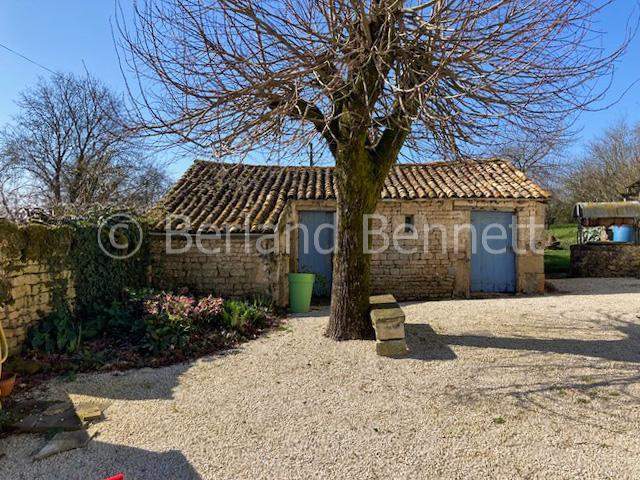 Image No.19-3 Bed House for sale