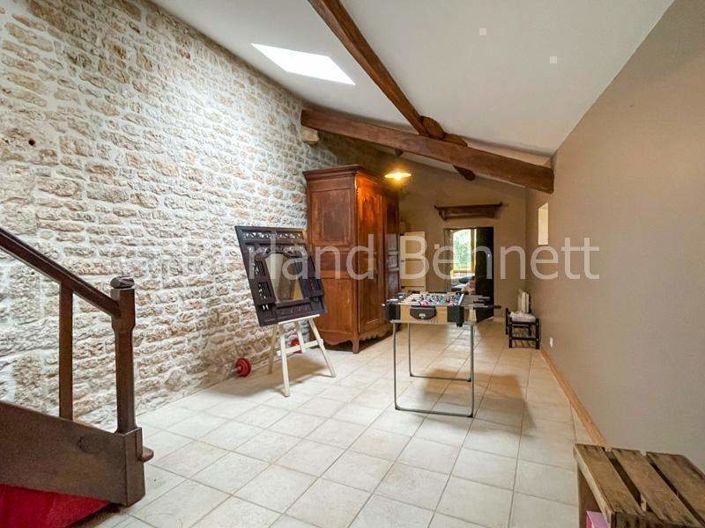 Image No.9-3 Bed House for sale