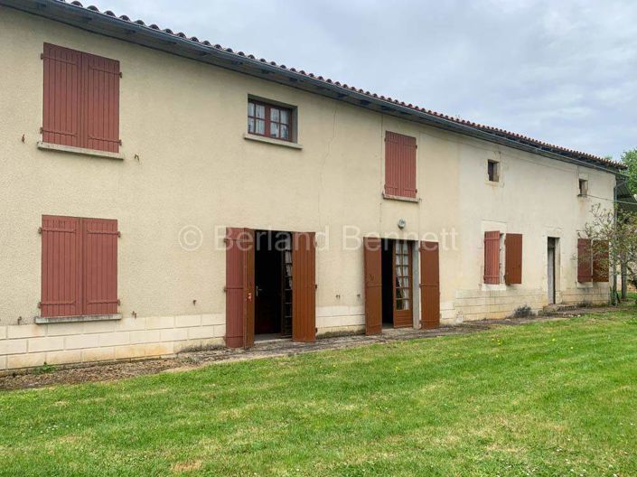 Image No.1-3 Bed House for sale