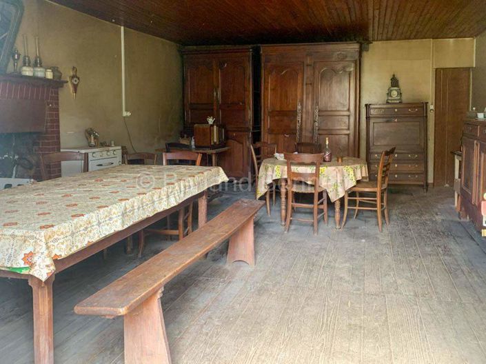 Image No.10-3 Bed House for sale