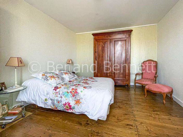 Image No.12-4 Bed House for sale