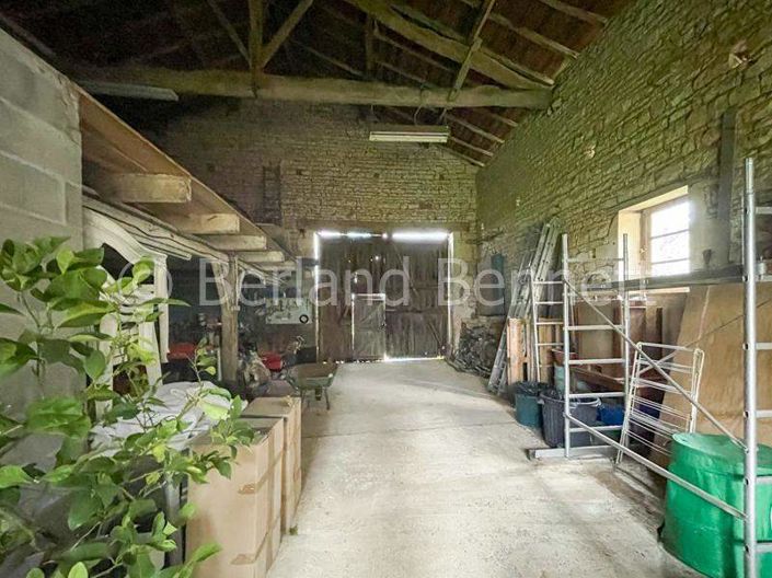 Image No.24-4 Bed House for sale