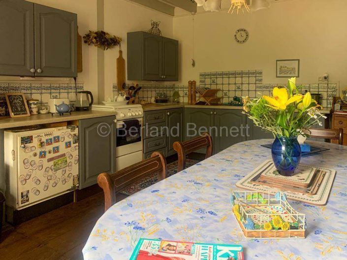 Image No.3-3 Bed House for sale