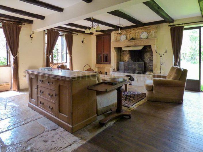 Image No.7-5 Bed House for sale