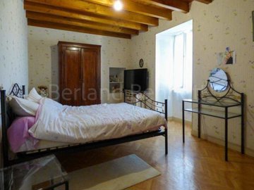 50542553-9f6c-8fd4-ac00-3e405b660020