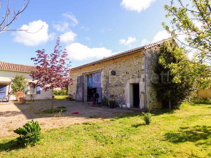 Image No.15-3 Bed House for sale