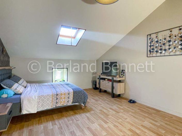 Image No.13-5 Bed House for sale