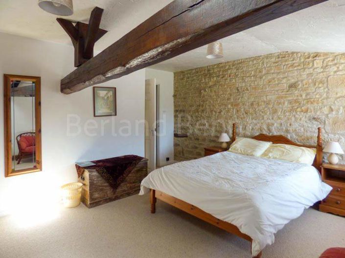 Image No.12-3 Bed House for sale