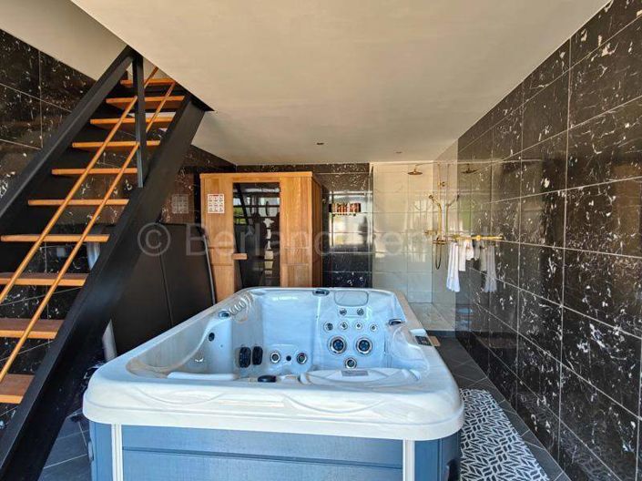 Image No.33-4 Bed House for sale