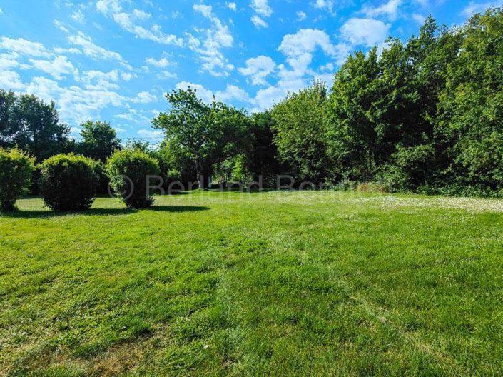 Image No.40-4 Bed House for sale