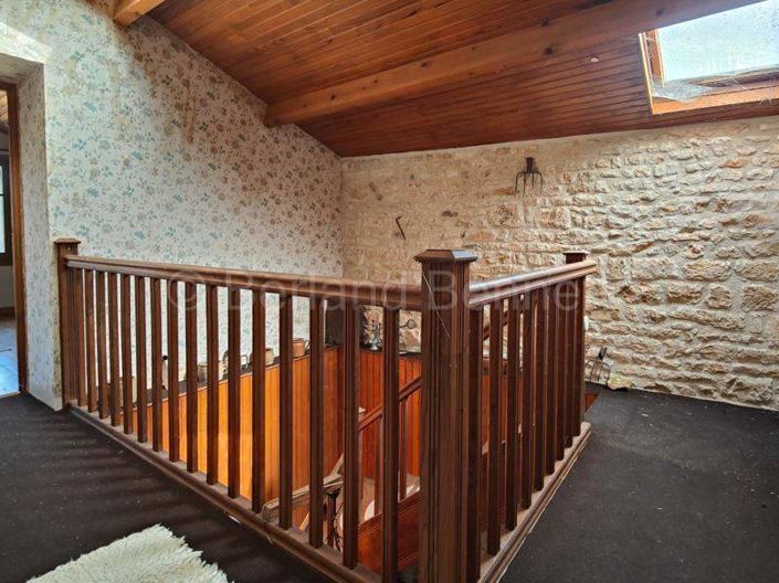 Image No.12-4 Bed House for sale