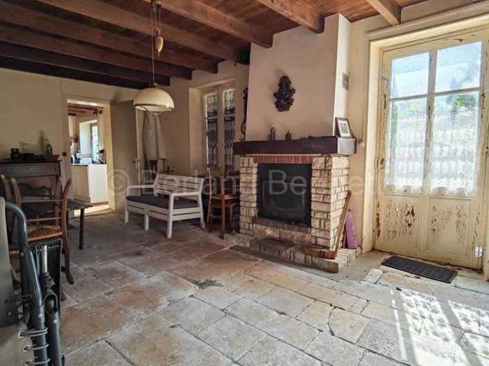 Image No.6-4 Bed House for sale