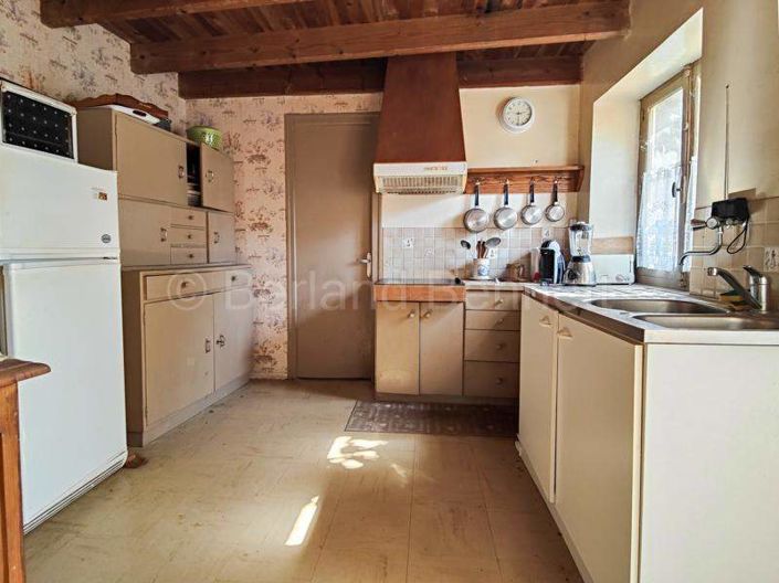 Image No.8-4 Bed House for sale