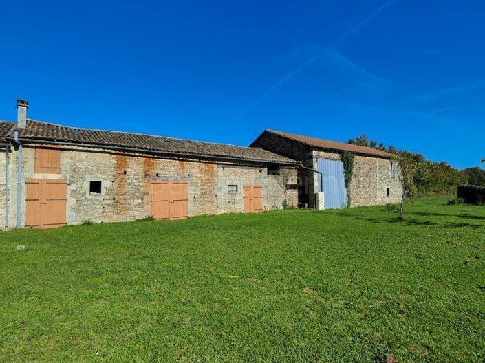 Image No.18-4 Bed House for sale