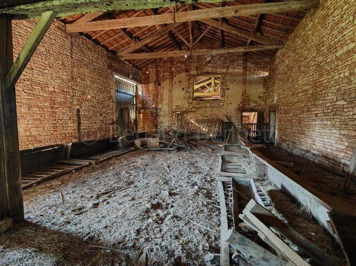 Image No.22-4 Bed House for sale