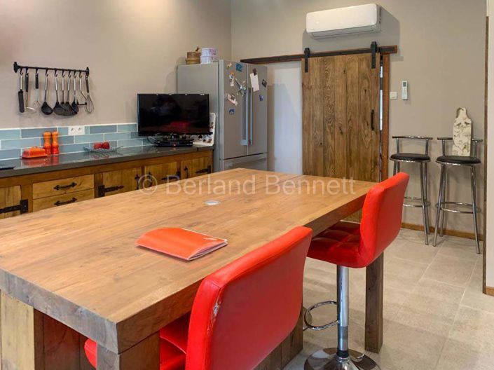 Image No.10-8 Bed House for sale