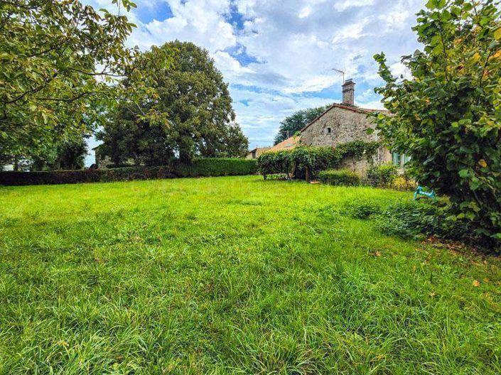 Image No.17-2 Bed House for sale