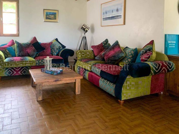 Image No.9-3 Bed House for sale