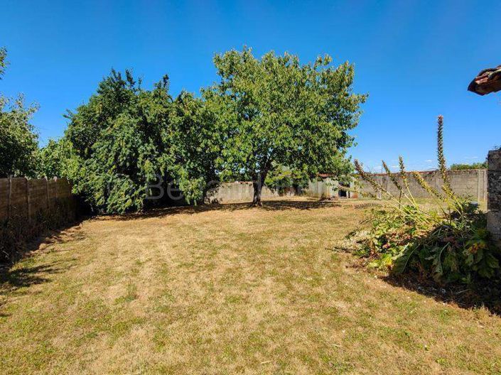 Image No.16-2 Bed House for sale