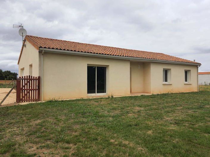 Image No.11-3 Bed House for sale