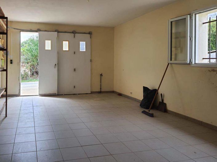 Image No.9-3 Bed House for sale