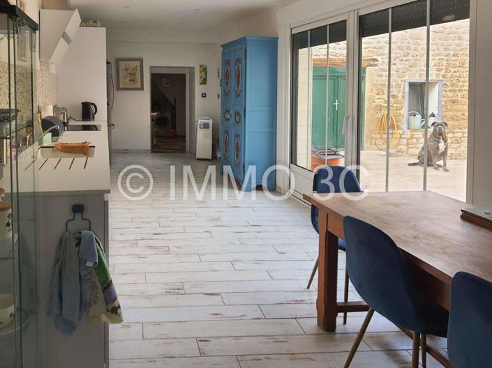 Image No.6-5 Bed House for sale