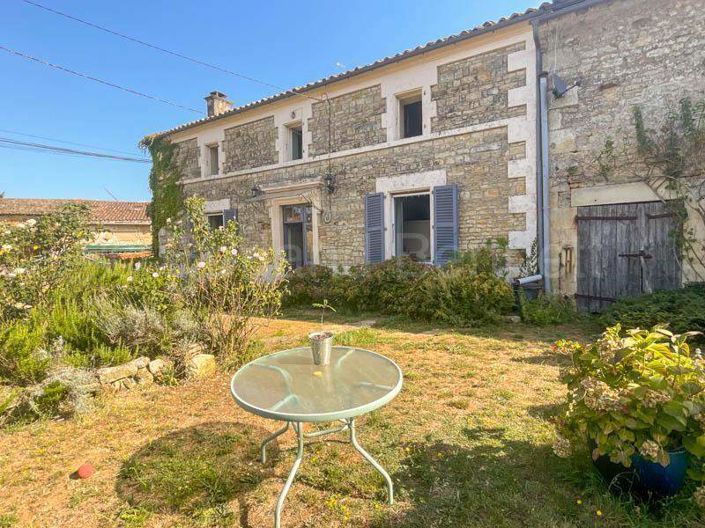 Image No.1-3 Bed House for sale