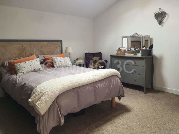 Image No.12-3 Bed House for sale