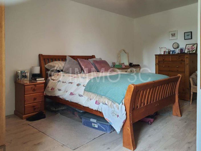 Image No.7-3 Bed House for sale