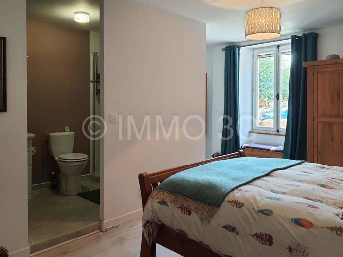 Image No.8-3 Bed House for sale