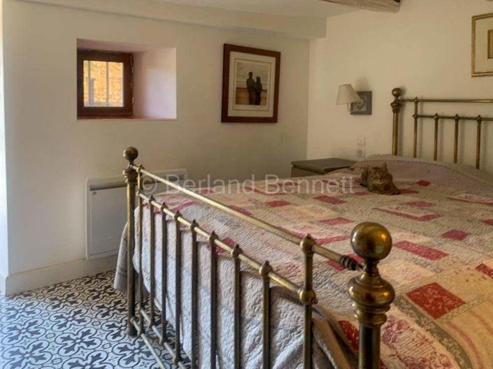 Image No.10-3 Bed House for sale