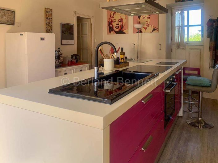 Image No.5-3 Bed House for sale