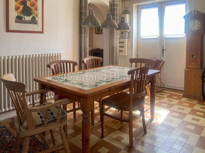 Image No.6-3 Bed House for sale