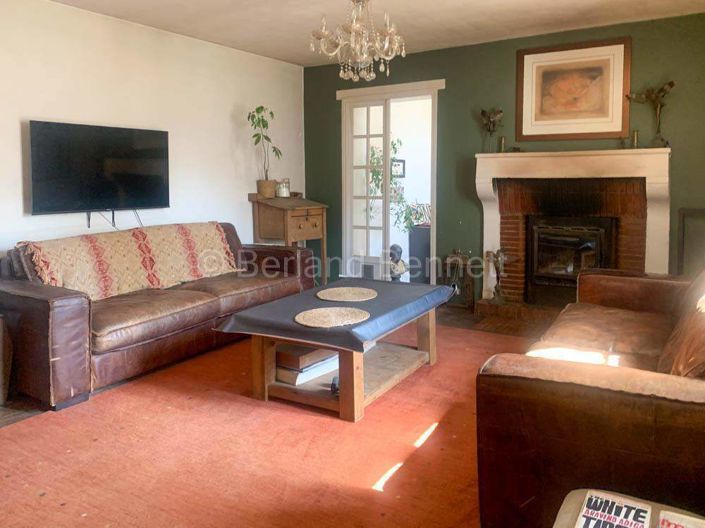 Image No.8-3 Bed House for sale