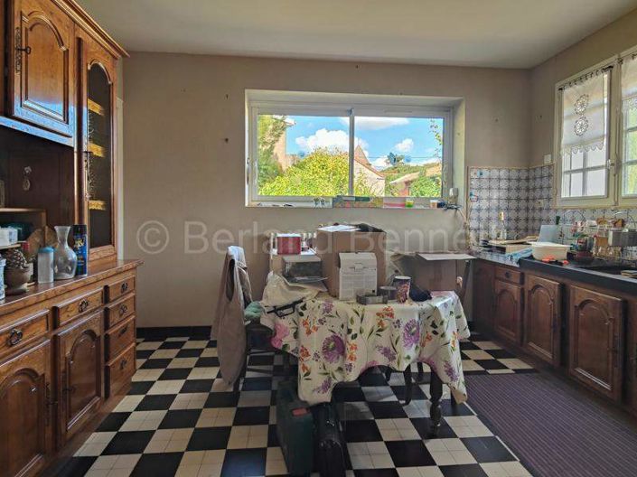 Image No.3-5 Bed House for sale