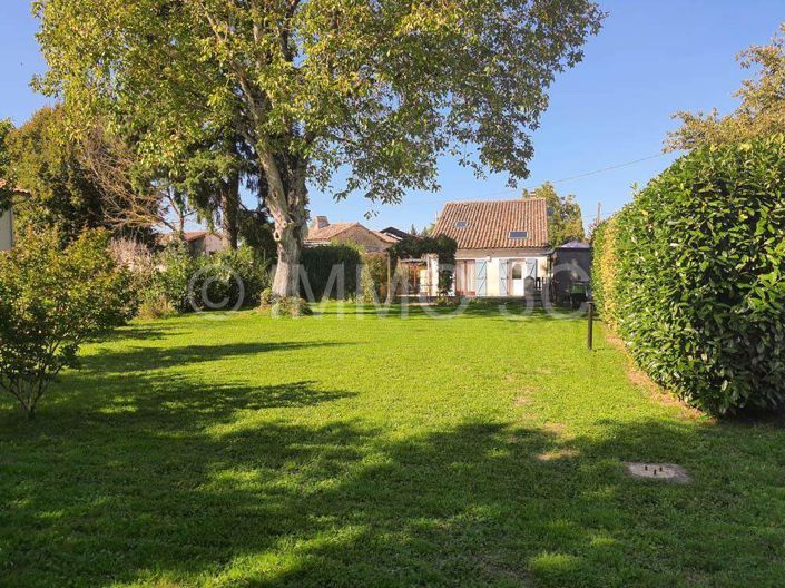 Image No.17-2 Bed House for sale